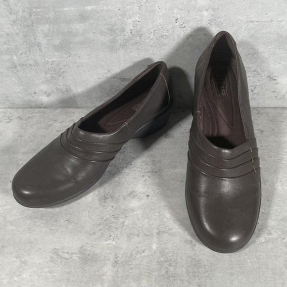 Bass Womens Lite Eleanor Loafer Brown Leather Pleated Slip On Shoes Size 9 M EUC - Picture 1 of 7